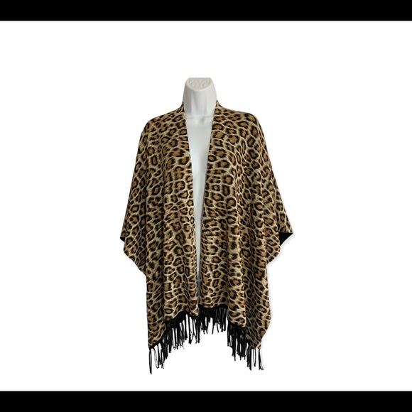 Leopard Black Reversible Shawl - Picture 5 of 9